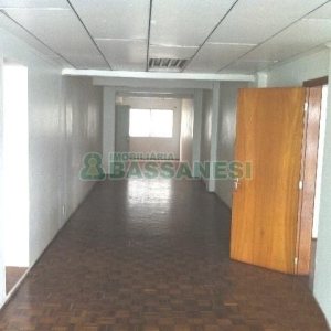 Loja com 180m², no bairro Lourdes em Caxias do Sul para Alugar
