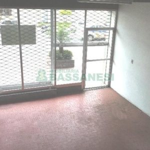 Loja com 180m², no bairro Lourdes em Caxias do Sul para Alugar