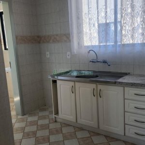 Apartamento com 57m², 1 dormitório, 1 vaga, no bairro Centro em Caxias do Sul para Alugar