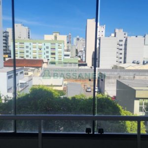Apartamento com 57m², 1 dormitório, 1 vaga, no bairro Centro em Caxias do Sul para Alugar