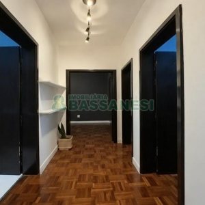 Apartamento com 72m², 3 dormitórios, no bairro Lourdes em Caxias do Sul para Comprar