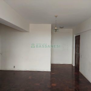 Apartamento com 112m², 2 dormitórios, 1 vaga, no bairro Centro em Caxias do Sul para Comprar