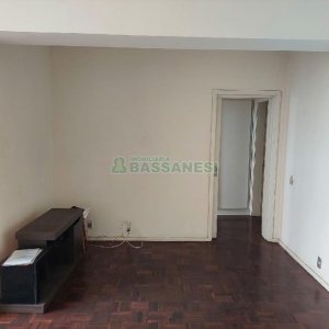 Apartamento com 112m², 2 dormitórios, 1 vaga, no bairro Centro em Caxias do Sul para Comprar