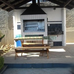 Apartamento com 95m², 3 dormitórios, 2 vagas, no bairro Rio Branco em Caxias do Sul para Alugar