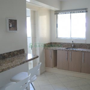 Apartamento com 95m², 3 dormitórios, 2 vagas, no bairro Rio Branco em Caxias do Sul para Alugar