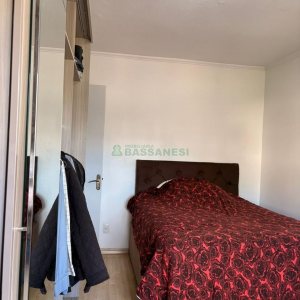 Apartamento com 61m², 2 dormitórios, 1 vaga, no bairro Medianeira em Caxias do Sul para Comprar