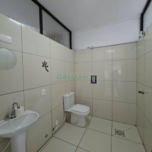 Loja com 153m², no bairro Lourdes em Caxias do Sul para Alugar