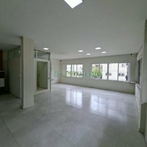 Loja com 153m², no bairro Lourdes em Caxias do Sul para Alugar
