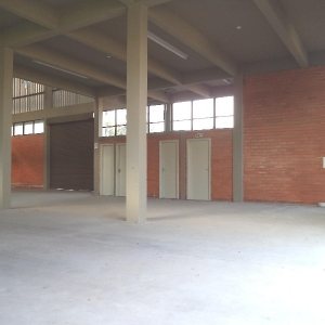 Pavilhão com 720m², no bairro Fatima em Caxias do Sul para Comprar