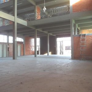 Pavilhão com 720m², no bairro Fatima em Caxias do Sul para Comprar