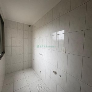 Apartamento com 45m², 2 dormitórios, 1 vaga, no bairro Petrópolis em Caxias do Sul para Alugar