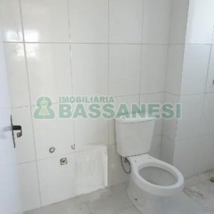 Apartamento com 77m², 2 dormitórios, 1 vaga, no bairro Madureira em Caxias do Sul para Alugar