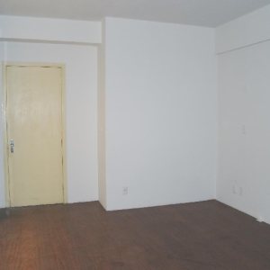 Sala com 21m², no bairro Centro em Caxias do Sul para Alugar