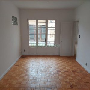 Casa Comercial com 270m², 3 dormitórios, 3 vagas, no bairro Centro em Caxias do Sul para Alugar