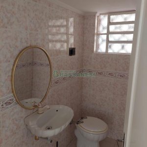 Casa Comercial com 270m², 3 dormitórios, 3 vagas, no bairro Centro em Caxias do Sul para Alugar