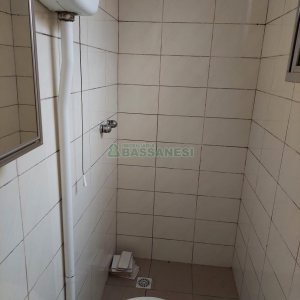 Casa Comercial com 270m², 3 dormitórios, 3 vagas, no bairro Centro em Caxias do Sul para Alugar