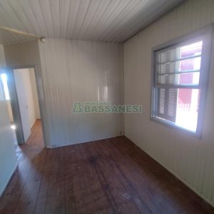 Casa com 95m², 3 dormitórios, 1 vaga, no bairro Rio Branco em Caxias do Sul para Comprar