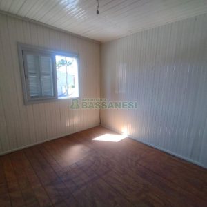 Casa com 95m², 3 dormitórios, 1 vaga, no bairro Rio Branco em Caxias do Sul para Comprar