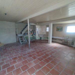 Casa com 95m², 3 dormitórios, 1 vaga, no bairro Rio Branco em Caxias do Sul para Comprar