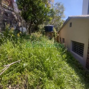 Casa com 95m², 3 dormitórios, 1 vaga, no bairro Rio Branco em Caxias do Sul para Comprar