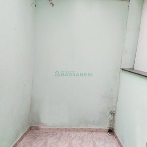 Loja com 204m², 1 vaga, no bairro Madureira em Caxias do Sul para Comprar