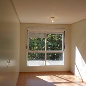 Apartamento com 30m², 1 dormitório, 1 vaga, no bairro Petrópolis em Caxias do Sul para Alugar