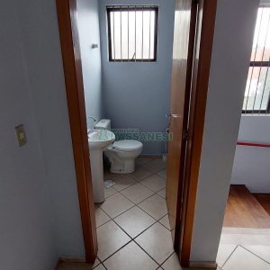 Loja com 130m², no bairro Lourdes em Caxias do Sul para Alugar