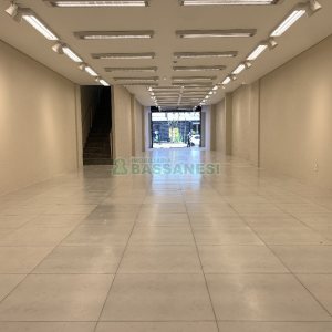 Loja com 480m², no bairro Centro em Caxias do Sul para Alugar
