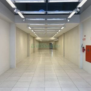 Loja com 480m², no bairro Centro em Caxias do Sul para Alugar