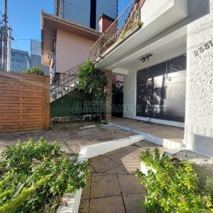 Casa Comercial com 142m², no bairro São Pelegrino em Caxias do Sul para Alugar