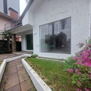 Casa Comercial com 142m², no bairro São Pelegrino em Caxias do Sul para Alugar