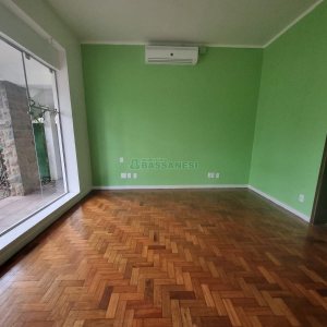 Casa Comercial com 142m², no bairro São Pelegrino em Caxias do Sul para Alugar
