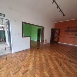 Casa Comercial com 142m², no bairro São Pelegrino em Caxias do Sul para Alugar