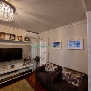 Apartamento com 110m², 2 dormitórios, 2 vagas, no bairro Centro em Caxias do Sul para Comprar