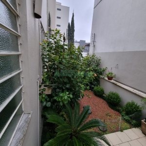Apartamento com 110m², 2 dormitórios, 2 vagas, no bairro Centro em Caxias do Sul para Comprar
