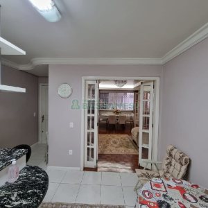 Apartamento com 110m², 2 dormitórios, 2 vagas, no bairro Centro em Caxias do Sul para Comprar