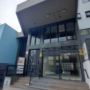 Loja com 240m², no bairro Centro em Caxias do Sul para Alugar