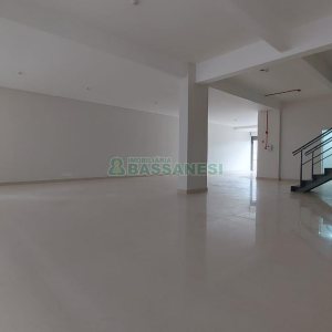 Loja com 240m², no bairro Centro em Caxias do Sul para Alugar