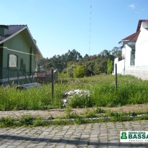 Terreno com 360m², no bairro Moinhos de Vento em Caxias do Sul para Comprar