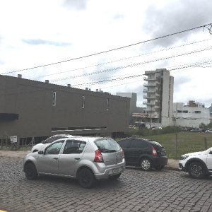 Loja com 690m², no bairro Villagio Iguatemi em Caxias do Sul para Alugar