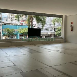 Loja com 210m², no bairro Pio X em Caxias do Sul para Alugar