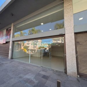 Loja com 300m², no bairro Pio X em Caxias do Sul para Alugar