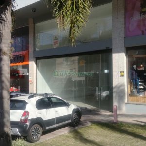 Loja com 312m², no bairro Pio X em Caxias do Sul para Alugar