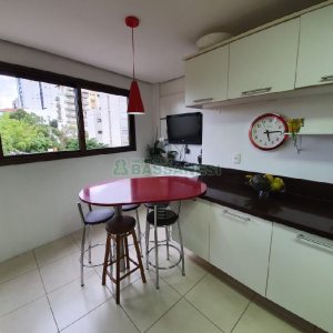 Apartamento com 156m², 3 dormitórios, 3 vagas, no bairro Sanvitto em Caxias do Sul para Alugar ou Comprar
