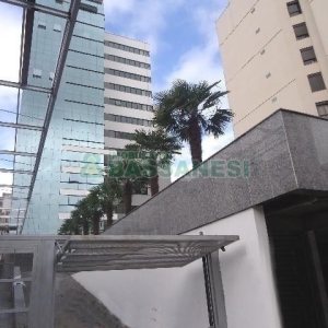 Sala com 60m², 1 vaga, no bairro Centro em Caxias do Sul para Comprar
