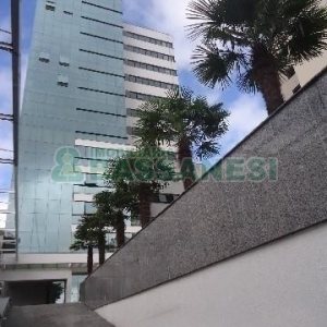 Sala com 60m², 1 vaga, no bairro Centro em Caxias do Sul para Comprar