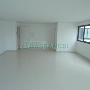 Sala com 60m², 1 vaga, no bairro Centro em Caxias do Sul para Comprar