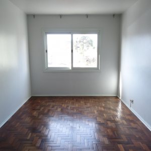 Apartamento, 2 dormitórios, no bairro Lourdes em Caxias do Sul para Comprar