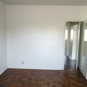 Apartamento, 2 dormitórios, no bairro Lourdes em Caxias do Sul para Comprar