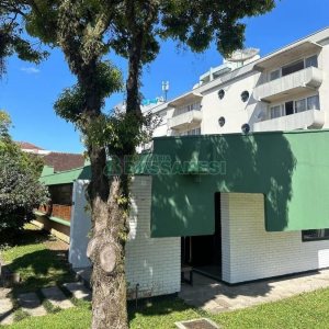 Casa com 300m², 4 dormitórios, 4 vagas, no bairro Centro em Caxias do Sul para Comprar